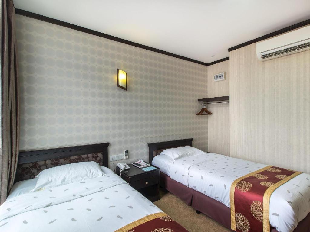 S Bee Hotel 3*