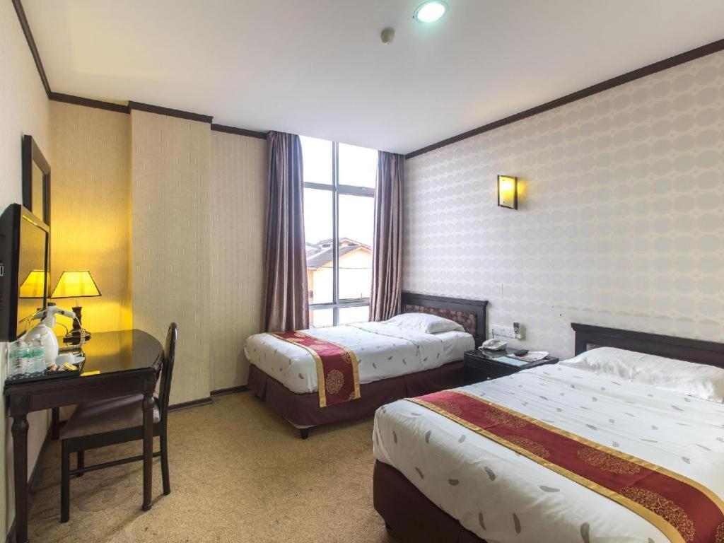 Hotel S Bee 3*