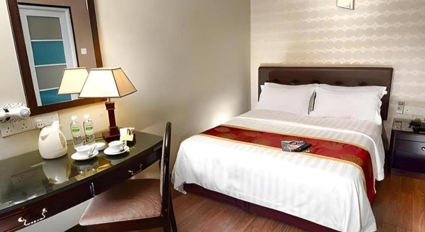 Hotel S Bee 3*