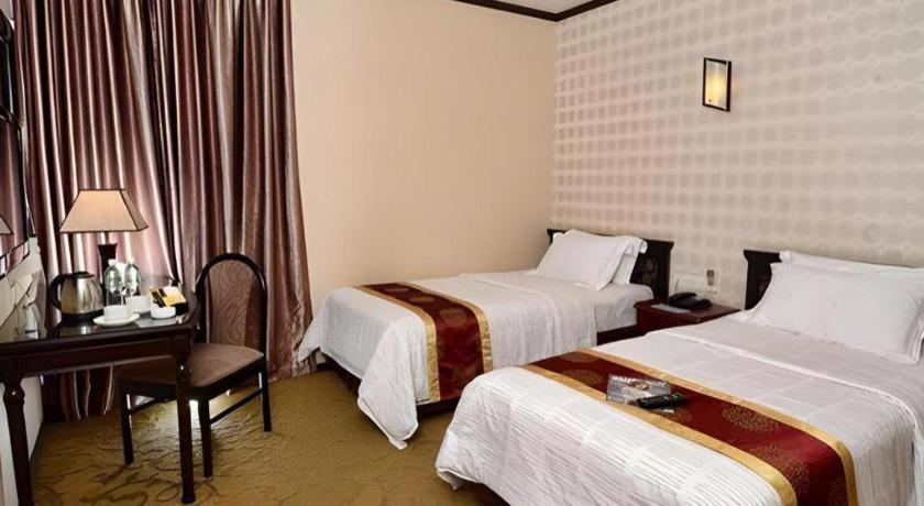 Hotel S Bee