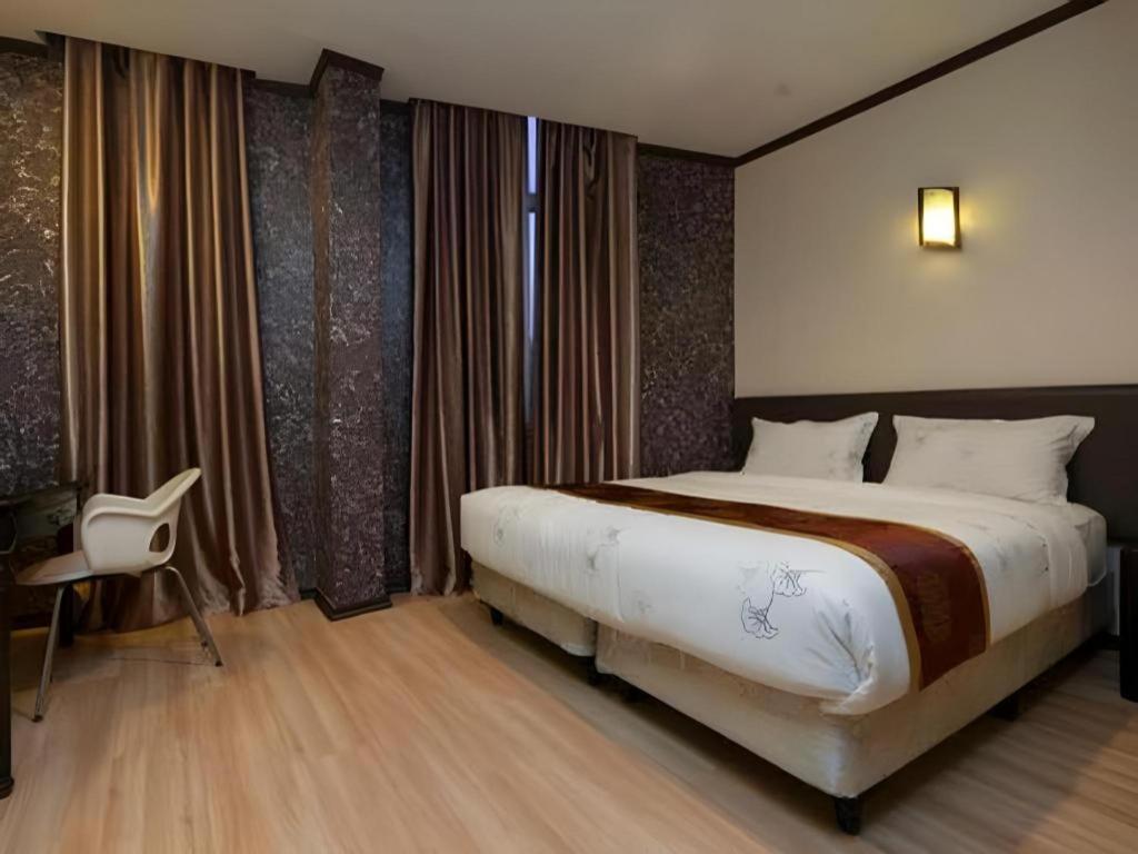 Hotel S Bee