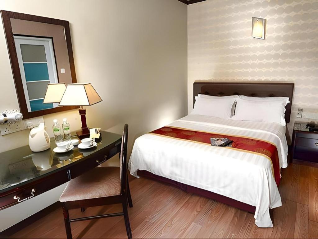 Hotel S Bee