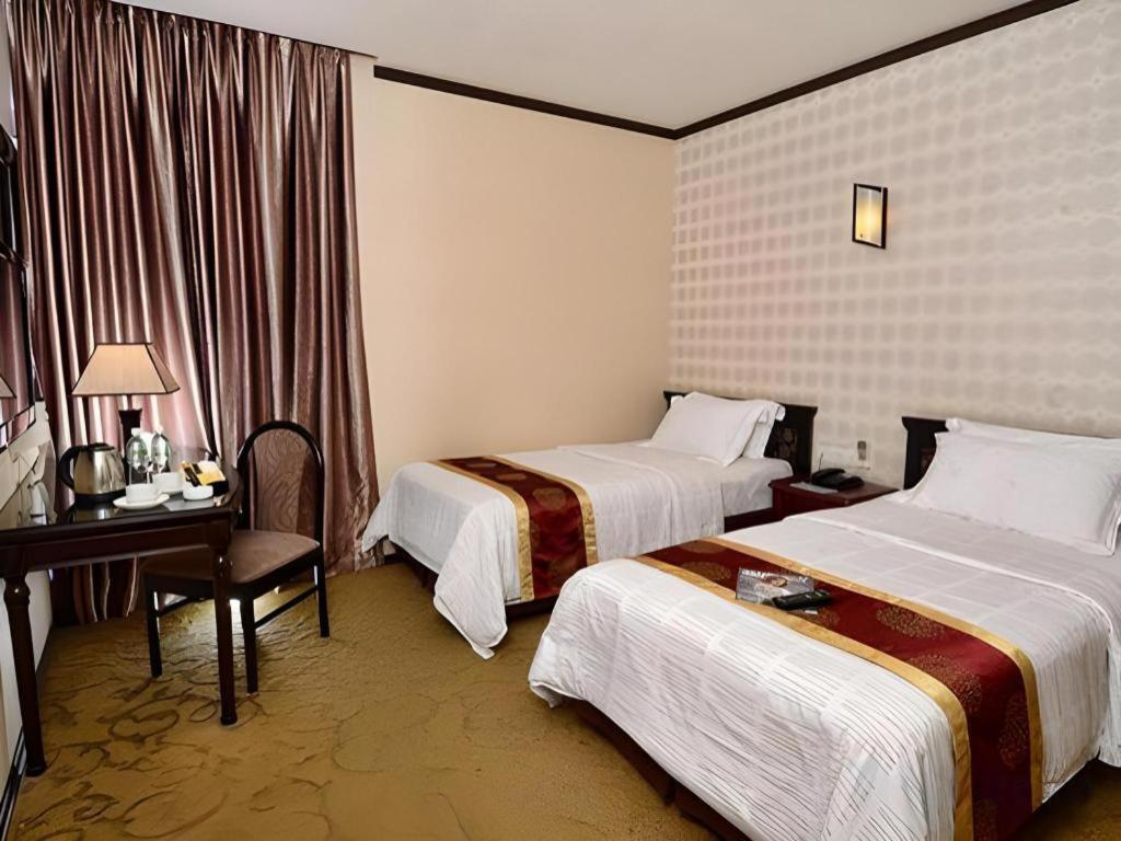 Hotel S Bee 3*