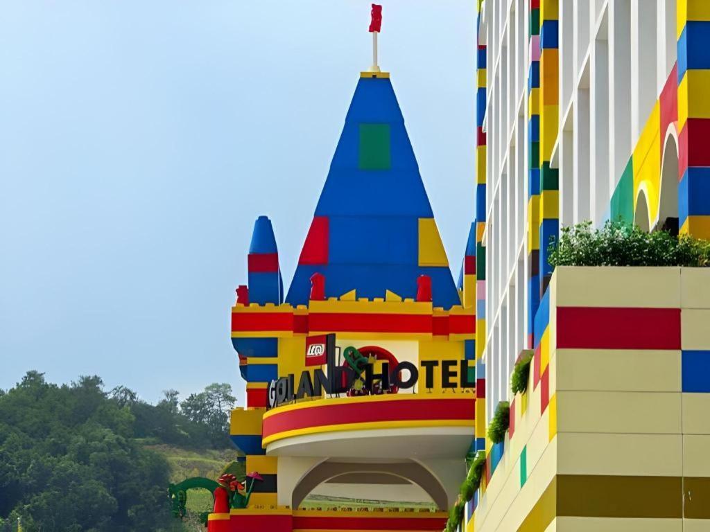 S Bee 3* Johor Bahru